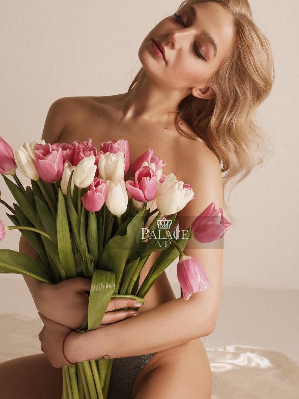 Aniuta, Outcall Only, Ukranian Escort