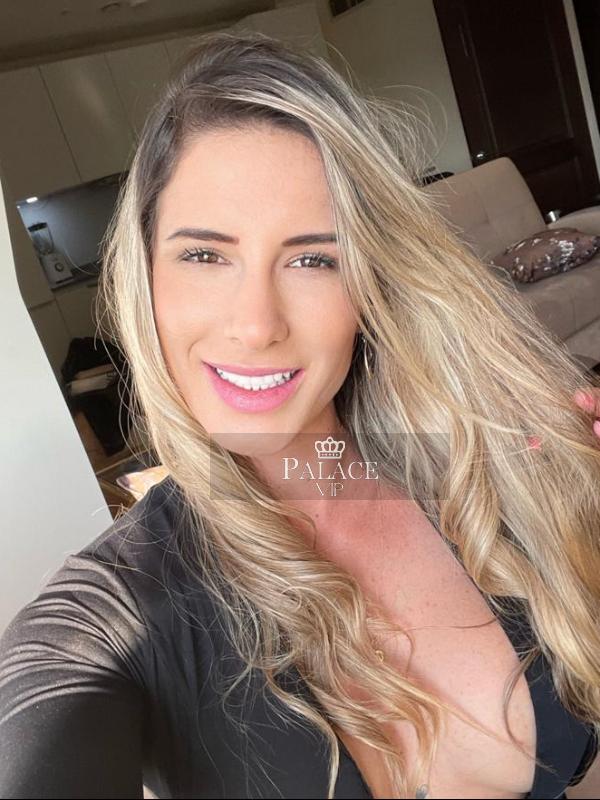 Molly, Kensington, Brazilian  Escort