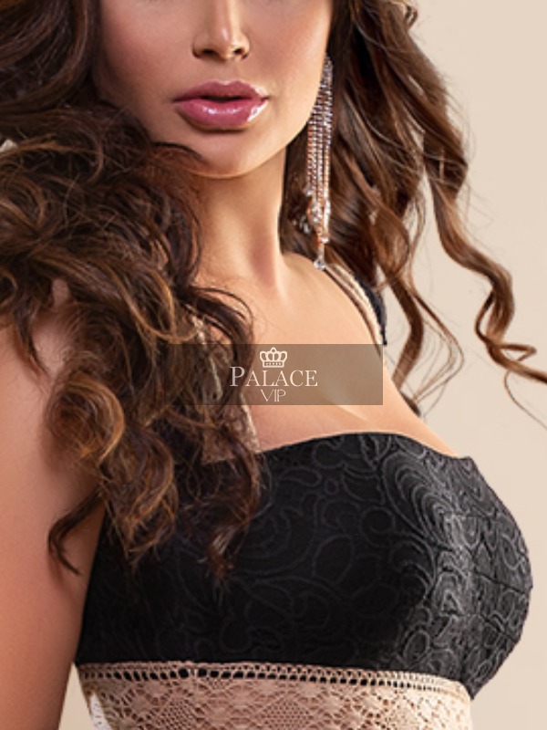 Megan, , Latin Escort
