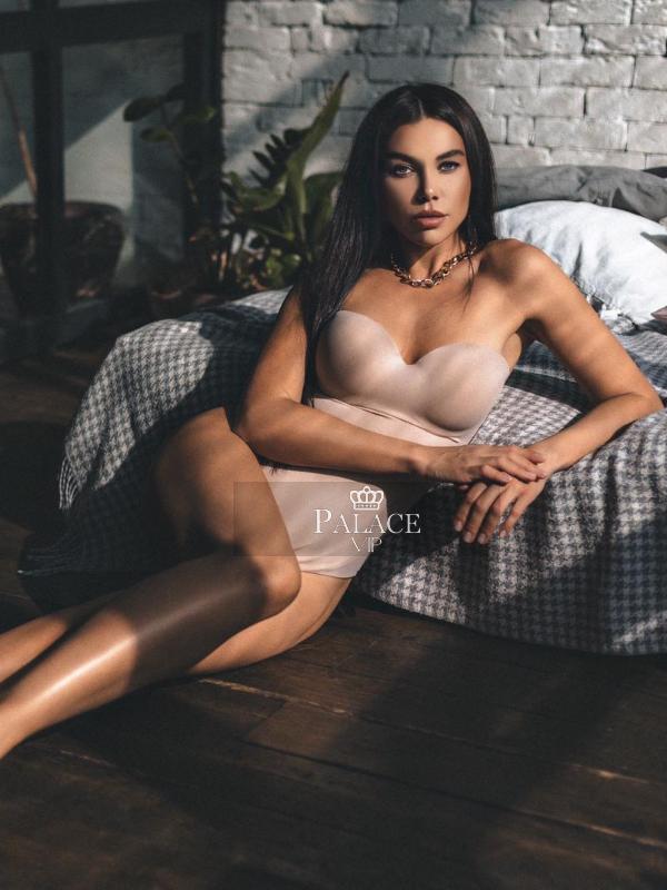 Inna, , Russian Escort