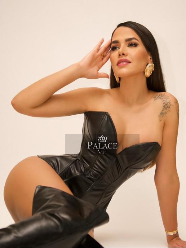 Antonella, Dubai, Brazilian Escort