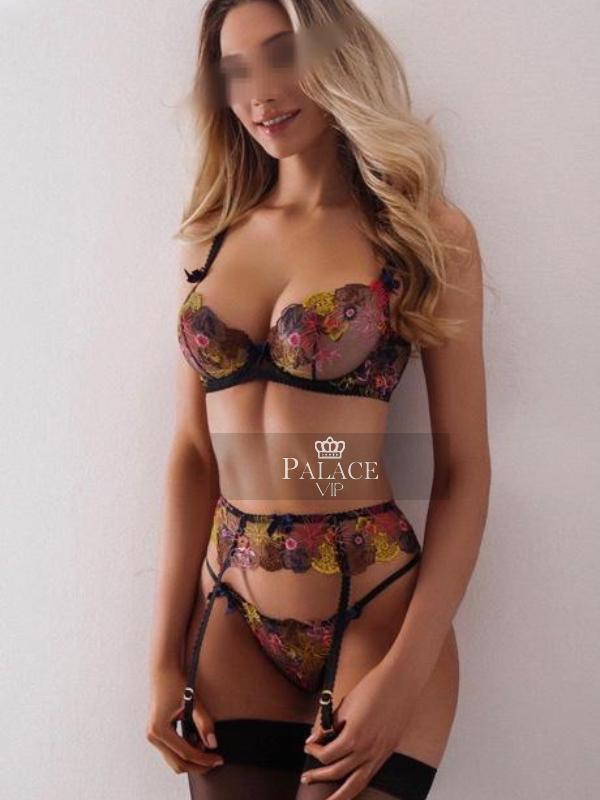 Kristen, Earls Court, Russian Escort