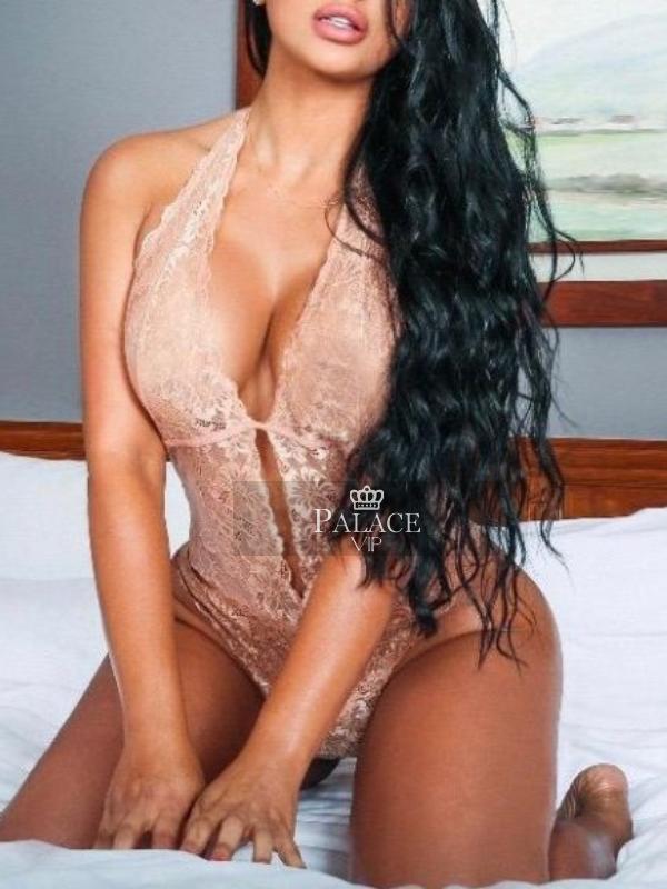 Shayna, Outcall Only, French Escort