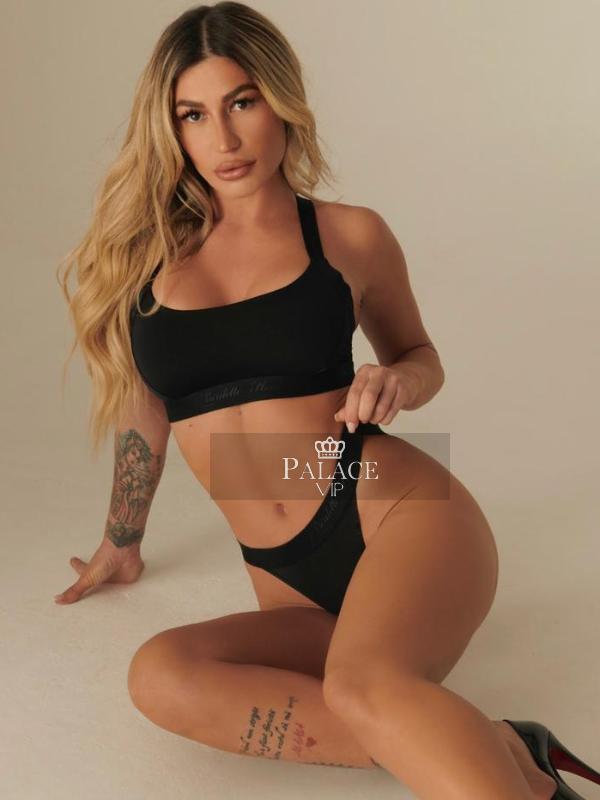 Lorena, Outcall Only, Romanian Escort