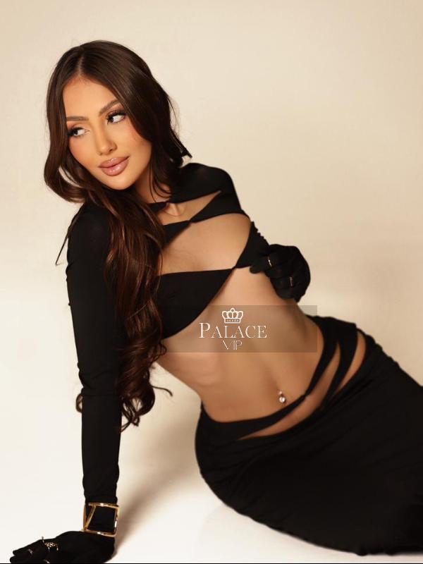 Bella, South Kensington, Brazilian Escort