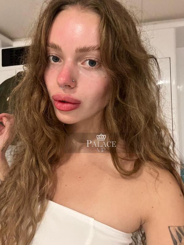 Hanna, Notting Hill, Ukrainian  Escort